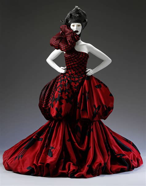 alexander mcqueen inspirations in fashion.